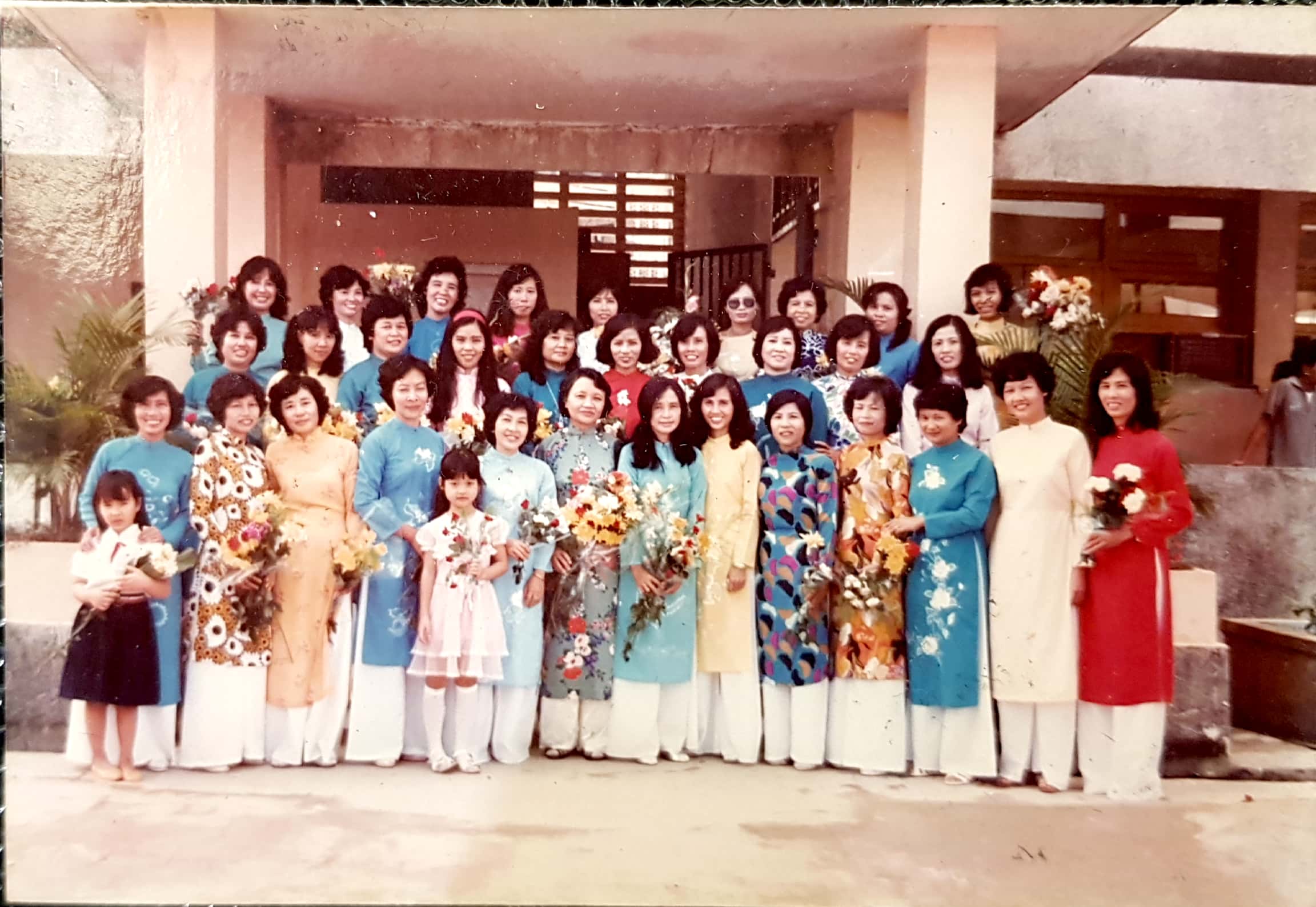 Các Nữ Giáo viên trường Ams năm học đầu tiên - 1985