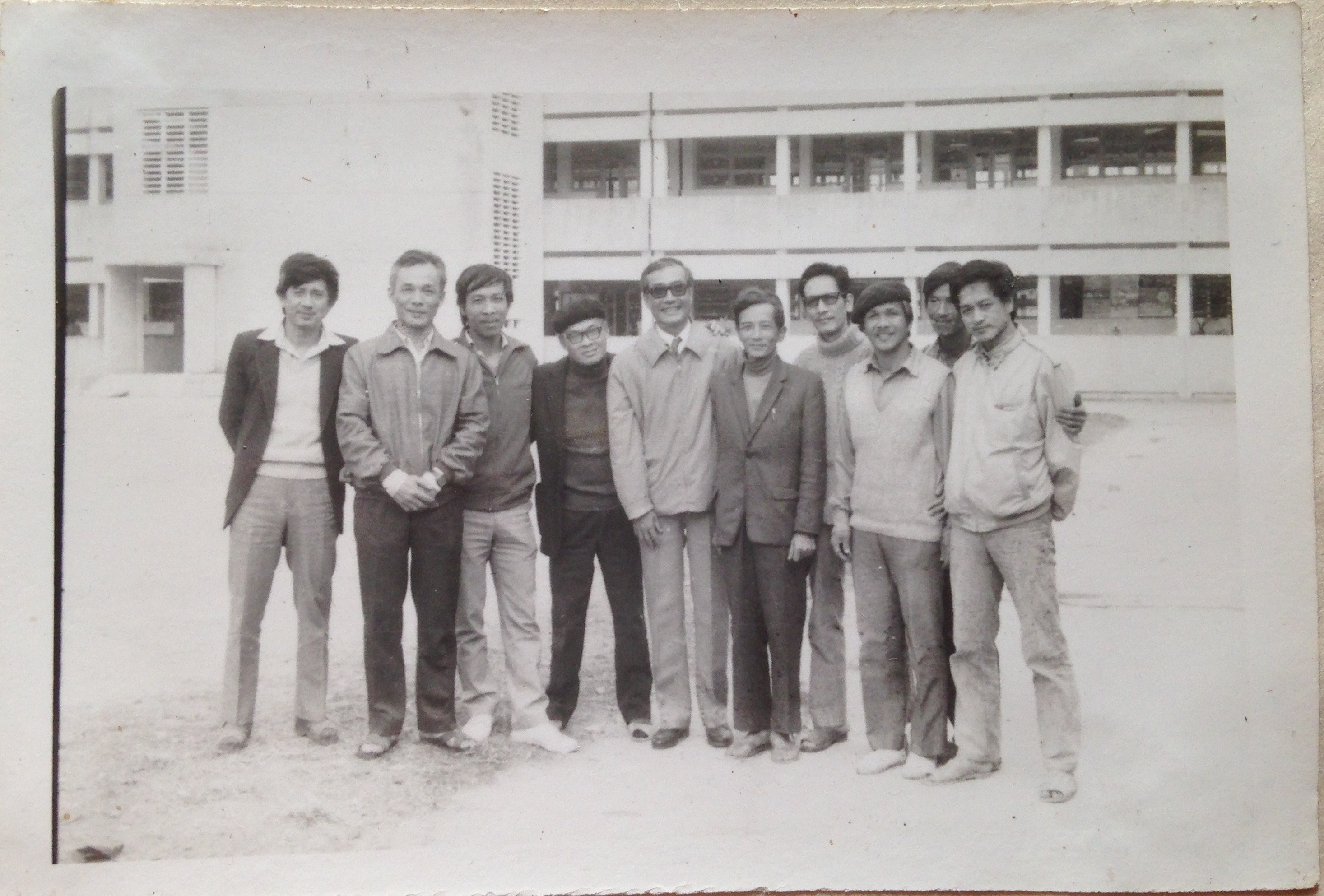Thầy Thái và tổ Sinh - Thể.JPG